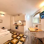 Alle Scalette Santa Teresa - Center Apartmán *